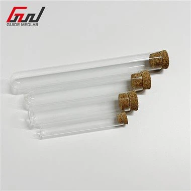 Provetta da laboratorio con coperchio in sughero